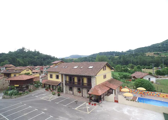 I & Ii Отель Интриаго