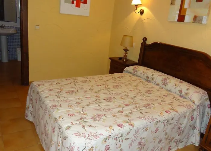 I & Ii Отель Интриаго